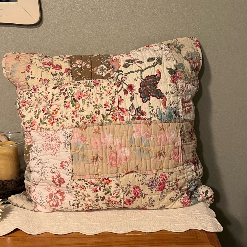 Pottery Barn Quilted Euro Pillow. 26 in x 26 in. (Sham only).